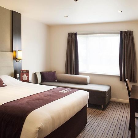 Premier Inn Uttoxeter Exterior photo