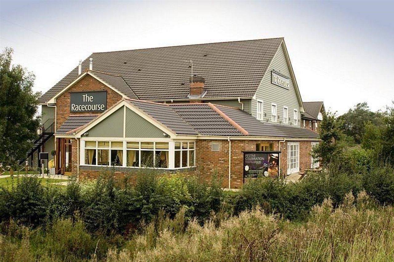 Premier Inn Uttoxeter Exterior photo