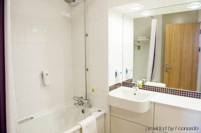 Premier Inn Uttoxeter Exterior photo